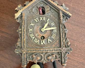 Lux Keebler Cuckoo Clock
