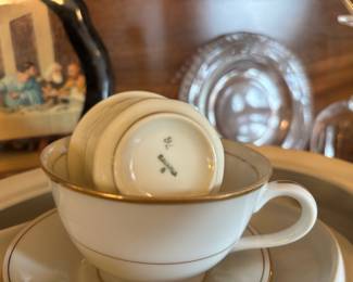 Bavaria Germany Bernardino Tea Cups & Saucers