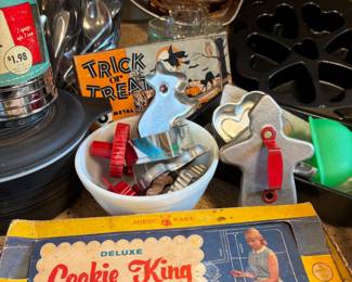 Nordic Ware Deluxe Cookie King Crank Type Cookie Press Spritz Gun, Assortment of Cookie Cutters