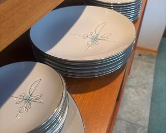 Franciscan China "Encore" Dinnerware Set