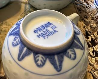 Chinese Carved Rice Grain Blue/White Porcelain Dinnerware Set