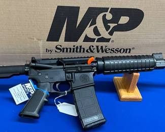 Lot# 392 - 270FL Smith & Wesson M&P15 Se