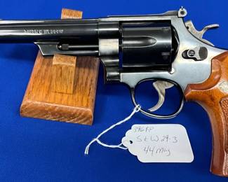 Lot# 345 - 396fp Smith & Wesson Model 29