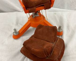 Lot# 437 - Hoppes Adjustable Shooting Re