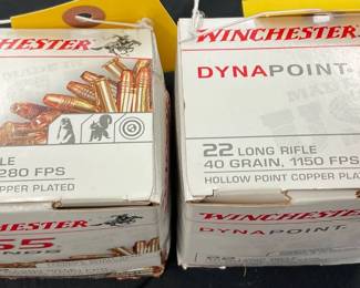 Lot# 135 - 1055 Rounds of Winchester .22