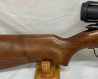 W/LEUPOLD SCOPE