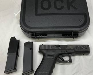 Lot# 354a - 431fp Glock 17 GEN 4 9mm with engravings
