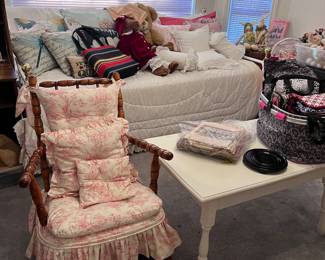 daybed, occasional chair, linens