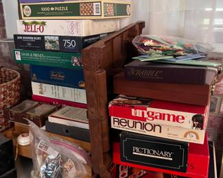 board games, puzzles