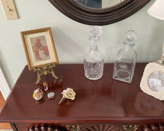 NICE SMALLER COLLECTIBLES 