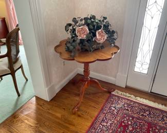 TILT TOP TABLE.   