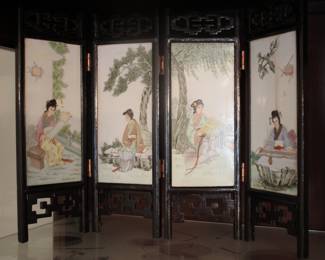 Miniature Oriental table screen hand painted on porcelain