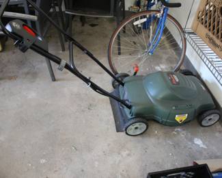 Electric lawn mower