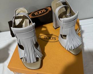 #115 Tod's grey fringe heel shoes open toe w/box & bags size 7 $140