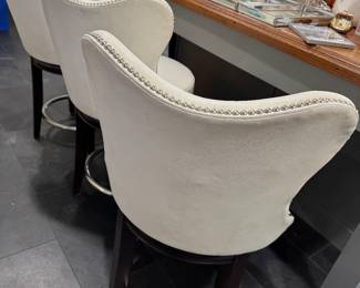 #46 - $460 - 4 swivel Leather nailhead design counter height 39"Hx26" to seat 18.5"R