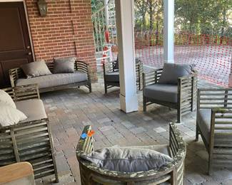 $1,000 6 piece Teak patio set