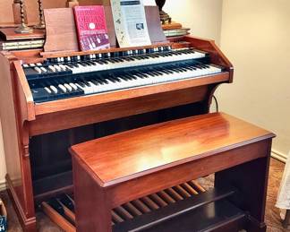 Hammond Organ (Needs Some Work)