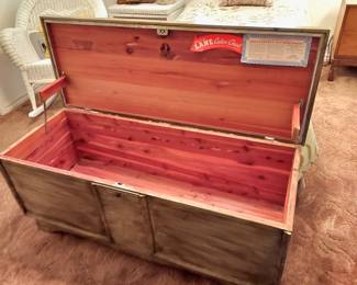 Lane Cedar Chest