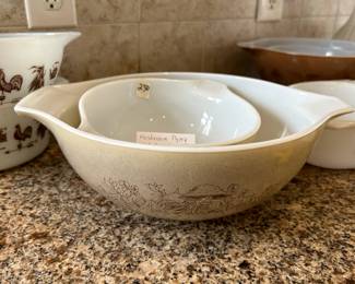 #230 mushroom pyrex 4 long bowl and 1.6 long bowl 13" and 7.5" $30.00