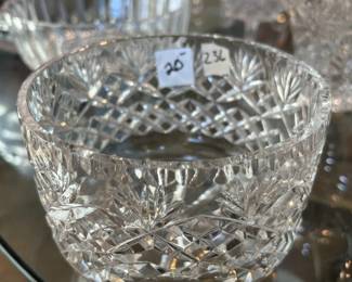 #237 crystal bowl 6x4.5 $20.00