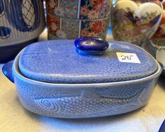 #207 fish casserole dish 10x5 $20.00