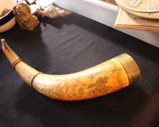 Antique scrimshaw carved powder horn