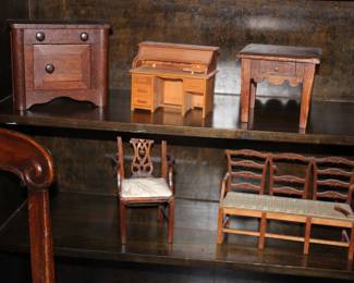 Collection of miniature furniture / salesman samples