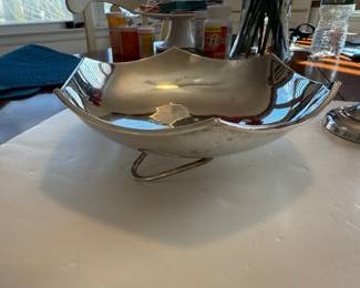 Jumento Lopez Reyes sterling modernist footed bowl
