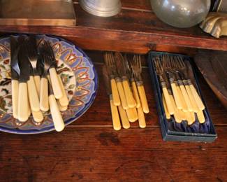 Assorted antique bone / celluloid handled flatware