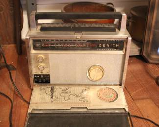 Zenith Trans-Oceanic radio