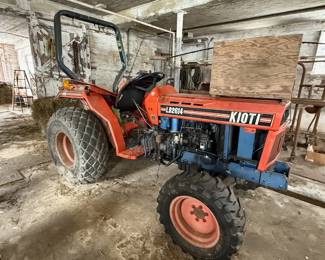 Kioti LB2614 Tractor (needs new head gasket)