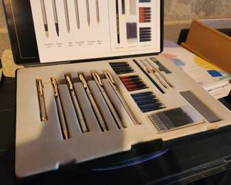 Pen set
