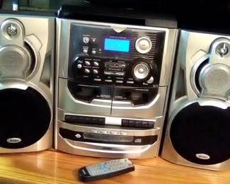 Jensen stereo CD player, turntable and digital am fm radio
Still in box, never opened