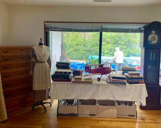 Books & Linens