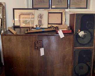 Art, Speakers & A Great Cabinet