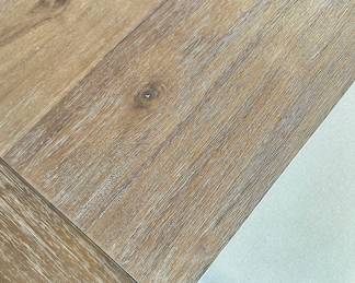 Kiln dried acacia wood with whitewashed oak stain