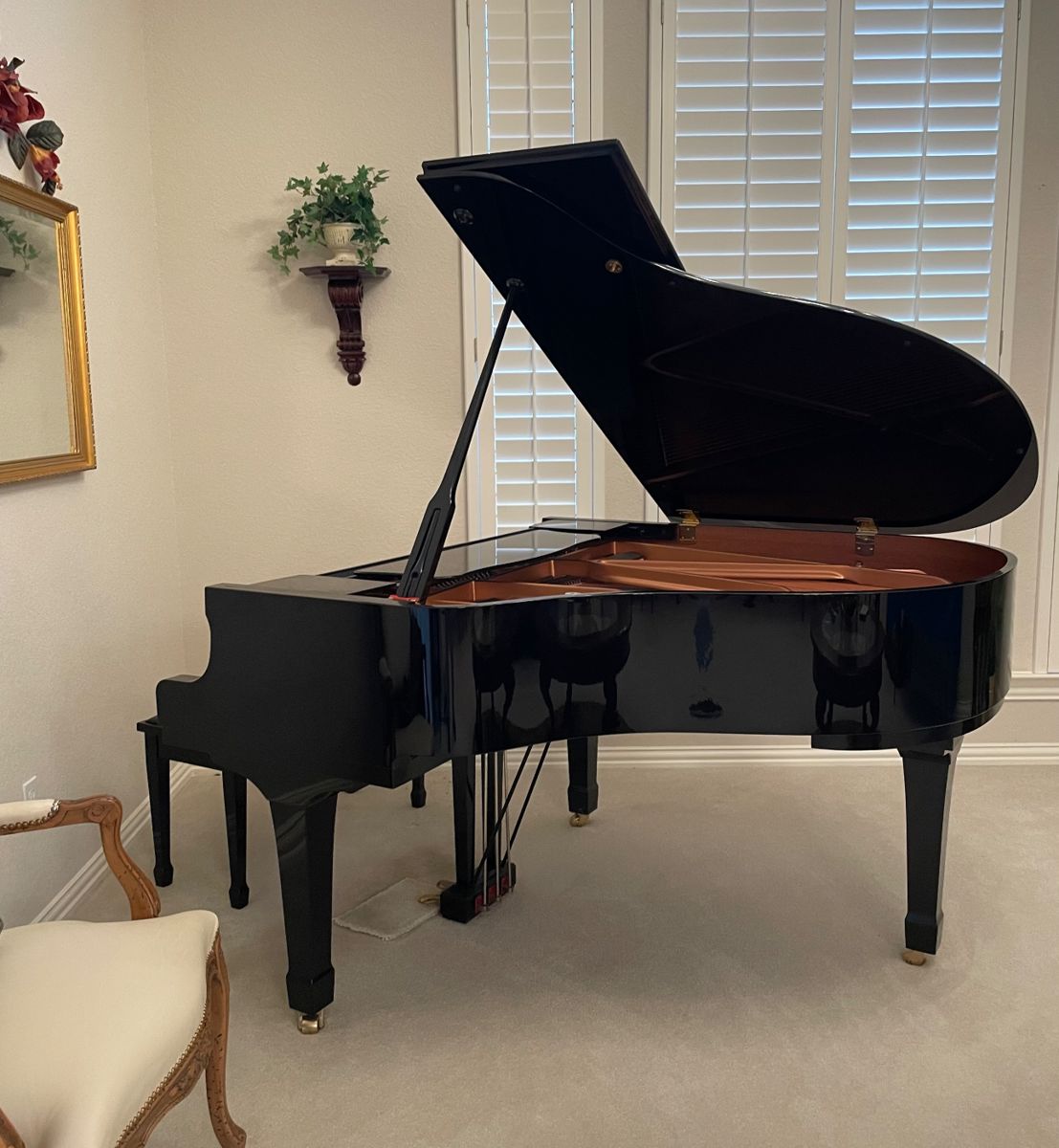 Yamaha C1 Ebony polished black baby grand piano