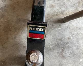Reese trailer hitch towing hitch