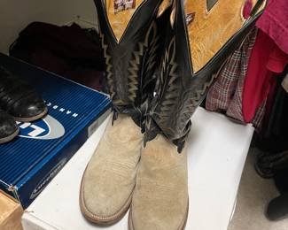 Men’s cowboy boots
