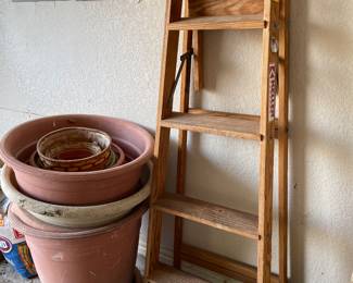 Ladder and planters