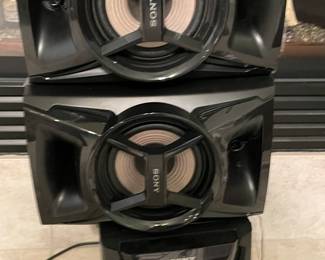 Sony stereo with speakers