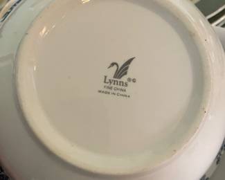 Lynn’s fine China set