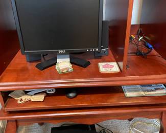 Computer desk