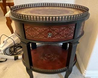 Oval shaped occasional side table
