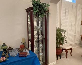 Curio cabinet