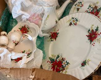 Royal Albert Poinsetta