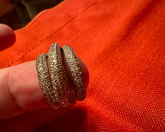 14k gold & diamond ladies ring