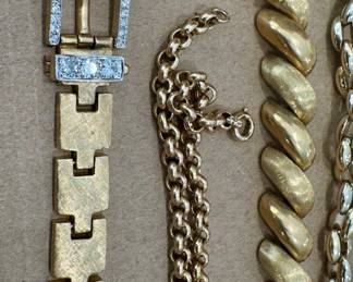 Exceptional diamond & 14k gold bracelet made like a belt buckle. Over 3 carats total diamonds