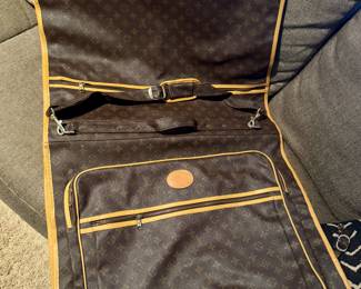 Like new authentic Louis Vuitton garment bag
