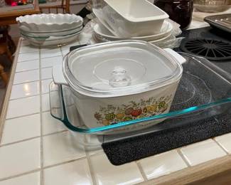 Vintage Corning ware, pyrex